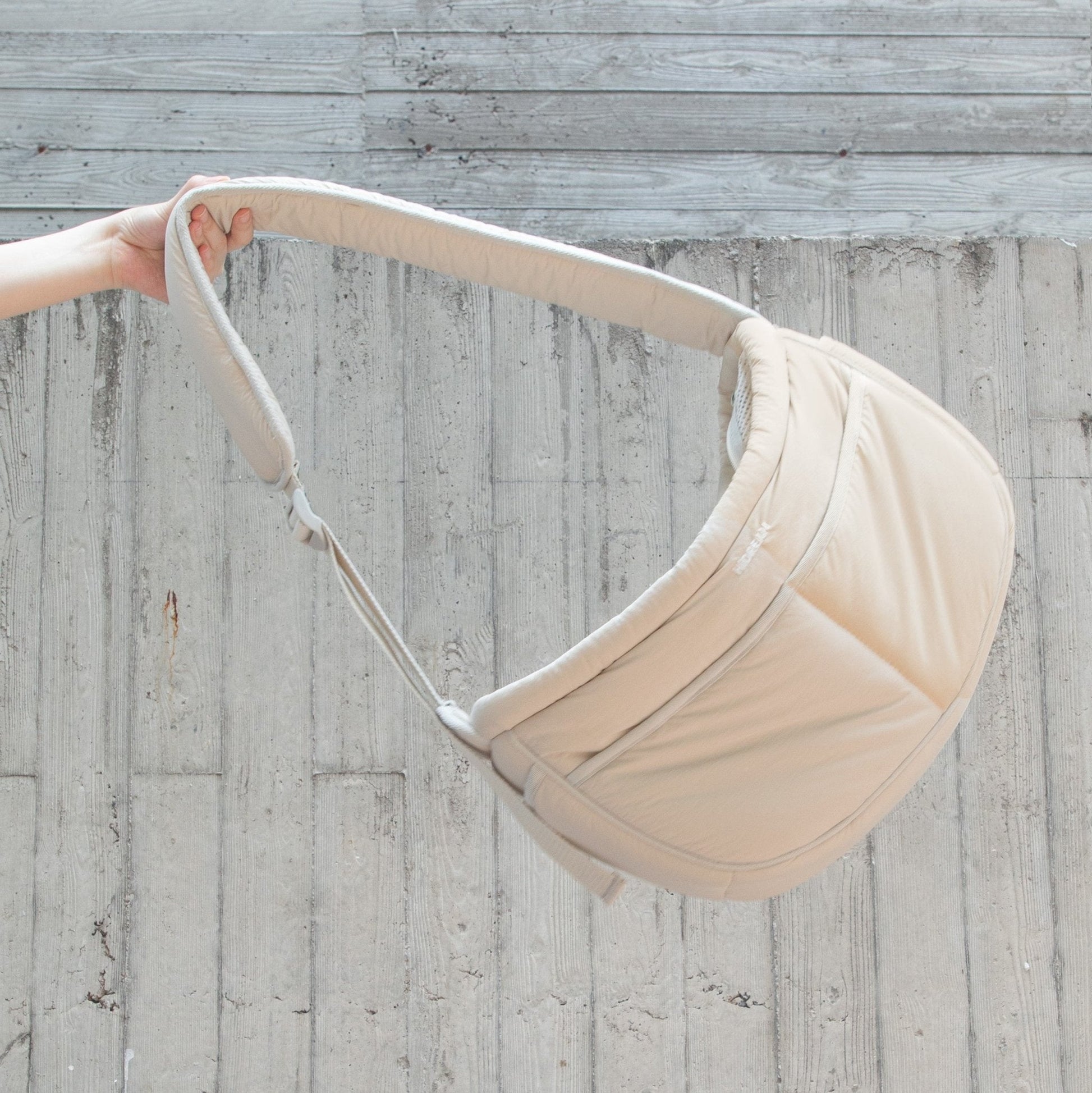 Puha Series One Shoulder Pet Papoose Bag (NEW) image 4